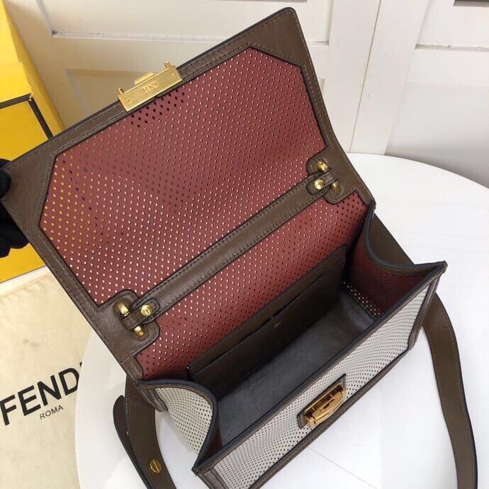2020SS新作 FENDI フェンディ レディース ショルダーバック スーパーコピー