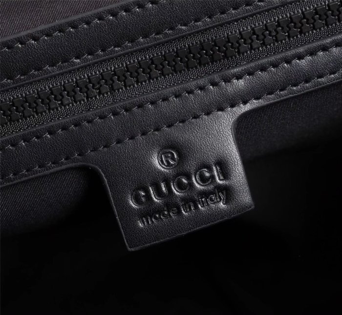 202103SS新作 Gucci グッチ メンズ ショルダーバックスーパーコピー