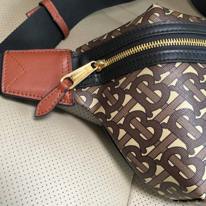 202103SS新作 Burberry バーバリー メンズ ショルダーバック スーパーコピー