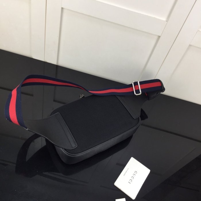 2021SS新作 Gucci グッチ メンズ ショルダーバックスーパーコピー