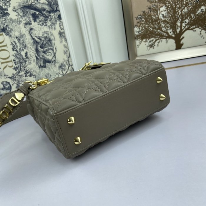 2020SS新作 Dior ディオール レディースハンドバックスーパーコピー