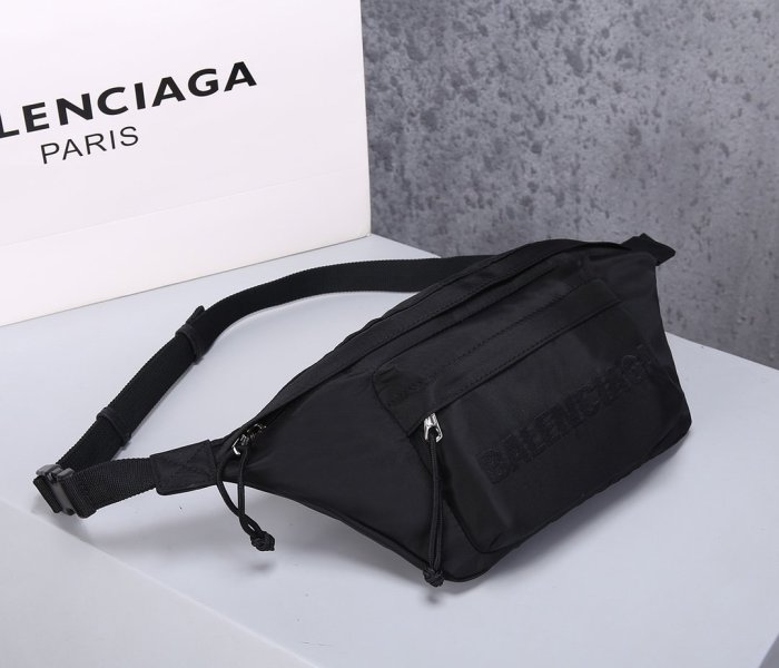 2020SS新作 Balenciaga バレンシアガ メンズ ショルダーバックスーパーコピー