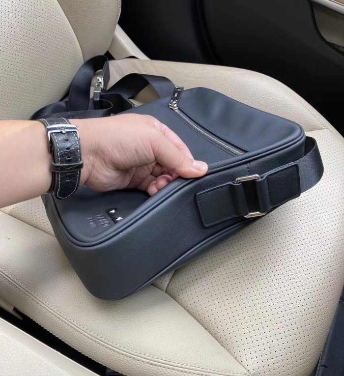 2020SS新作 FENDI フェンディ ショルダーバック スーパーコピー
