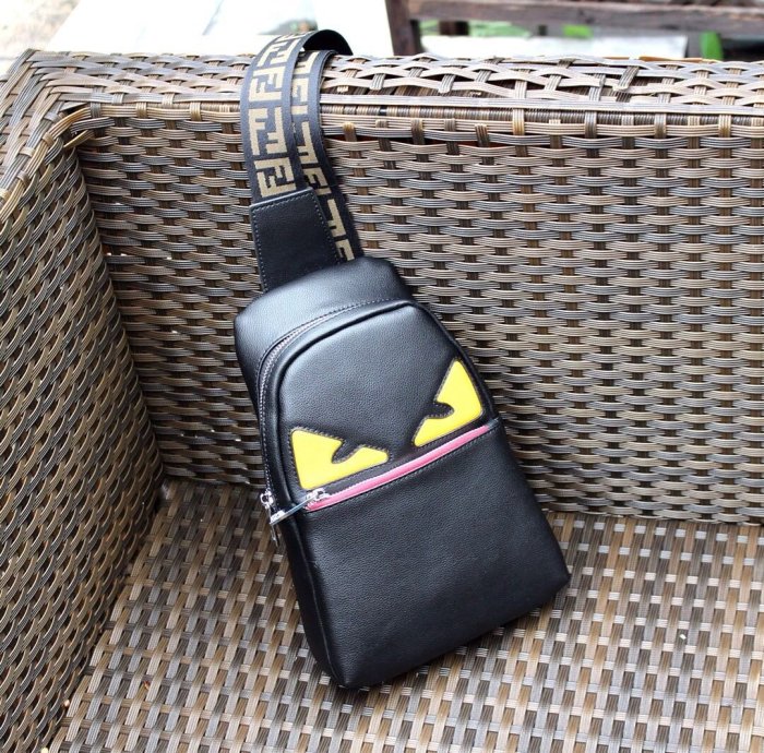 2020SS新作 FENDI フェンディ ショルダーバック スーパーコピー