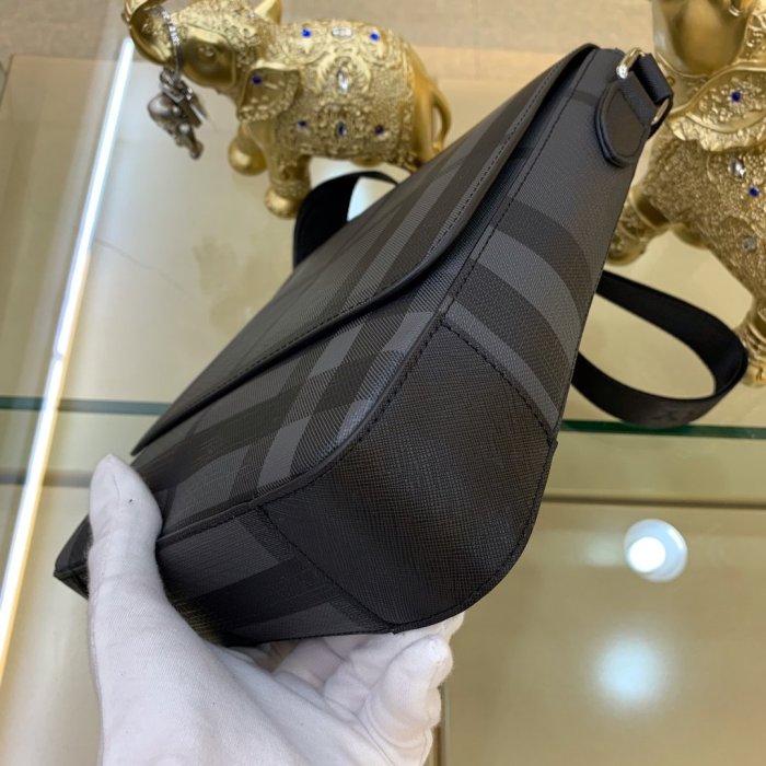 2020SS新作 Burberry バーバリー メンズ ショルダーバック スーパーコピー