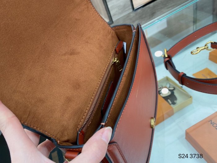 202106SS新作 Coach コーチ レディース ショルダーバッグスーパーコピー