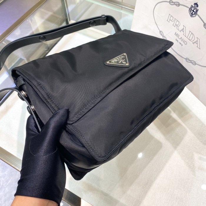 2021SS新作 メンズ Prada プラダショルダーバッグスーパーコピー