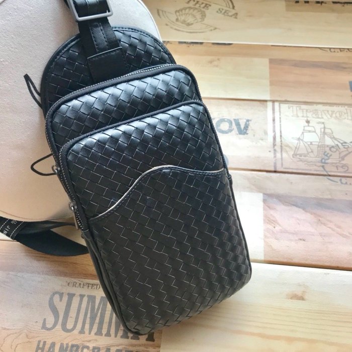 2020SS新作 Bottega Veneta ボッテガヴェネタ ショルダーバッグスーパーコピー