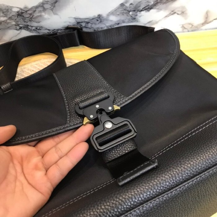 2020SS新作 Dior ディオール メンズ ショルダーバック スーパーコピー