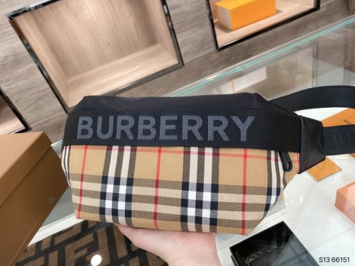 202103SS新作Burberryバーバリー レディース ショルダーバック スーパーコピー