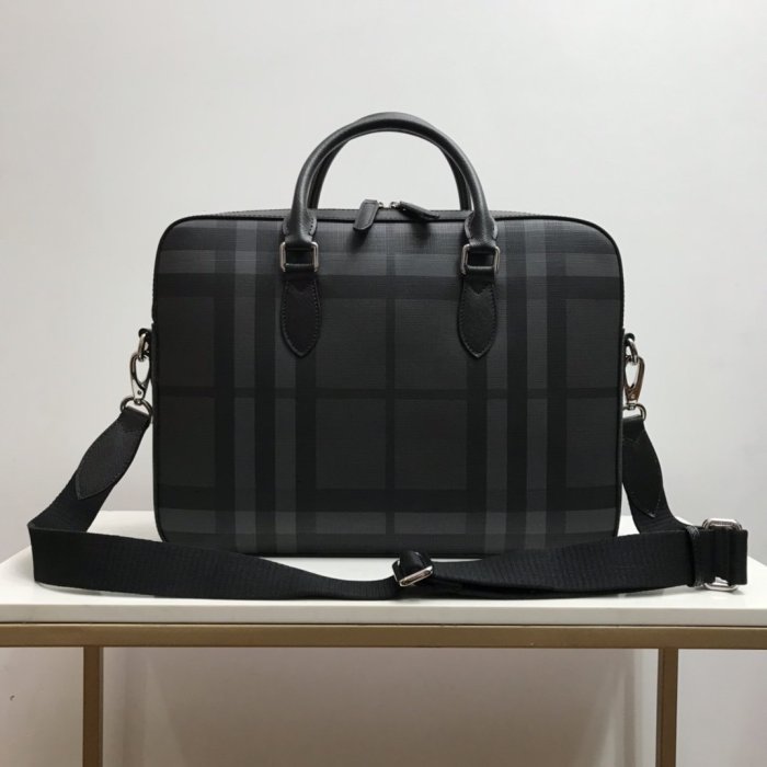 2020SS新作 Burberry バーバリー メンズ ハンドバックスーパーコピー