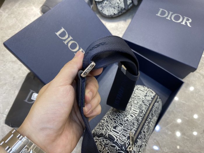 2020SS新作 Dior ディオール メンズ ショルダーバック スーパーコピー
