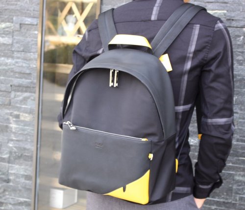202105SS新作 FENDI フェンディ メンズ リュックバックスーパーコピー