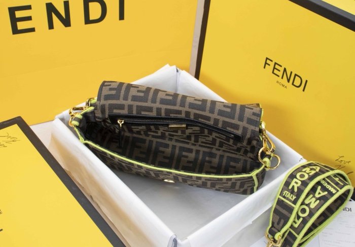 202103SS新作 FENDI フェンディ レディースショルダーバックスーパーコピー