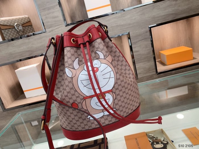 202103SS新作Gucci グッチ レディースショルダーバッグスーパーコピー