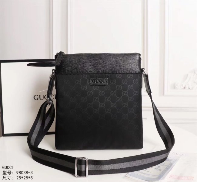 2020SS新作 Gucci グッチ メンズ ショルダーバックスーパーコピー