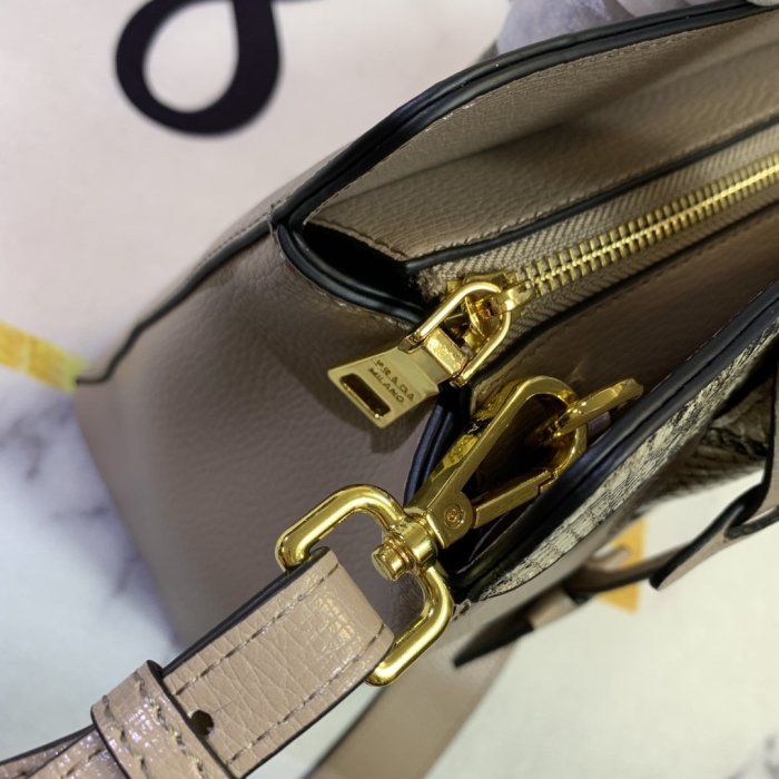 202103SS新作 Prada プラダ レディースハンドバックスーパーコピー