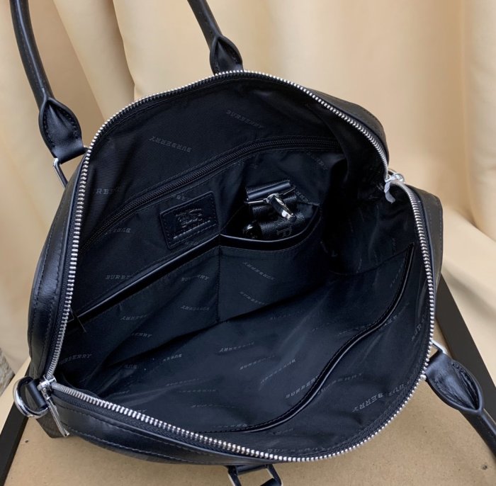 2020SS新作 Burberry バーバリー メンズ ハンドバックスーパーコピー