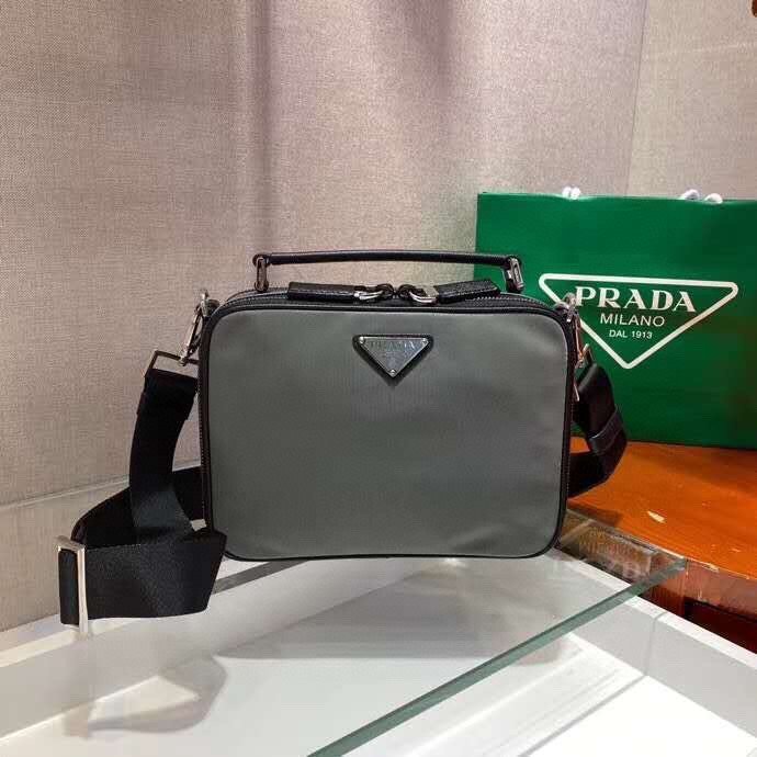 2021SS新作 メンズ Prada プラダショルダーバッグスーパーコピー