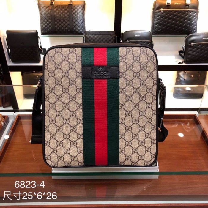 2020SS新作 Gucci グッチ メンズ ショルダーバックスーパーコピー