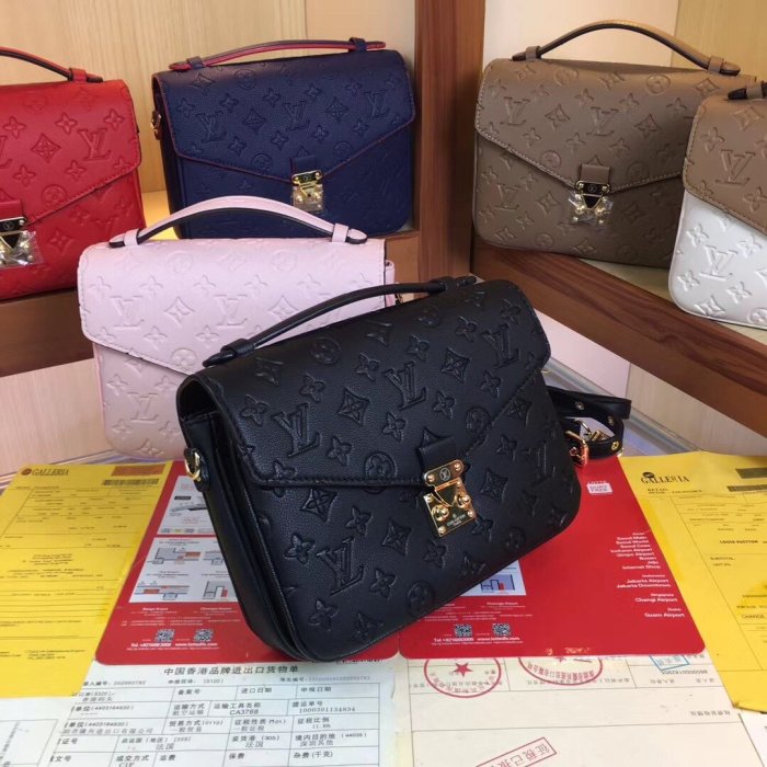 202103SS新作 Louis Vuitton ルイヴィトン レディース ショルダーバック スーパーコピー