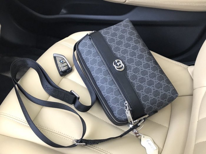 2020SS新作 Gucci グッチ メンズ ショルダーバックスーパーコピー