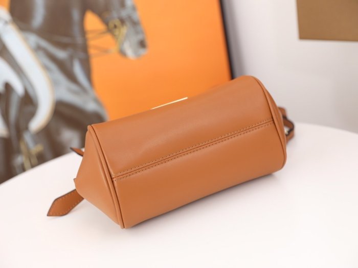 202103SS新作Burberryバーバリー レディース ショルダーバック スーパーコピー