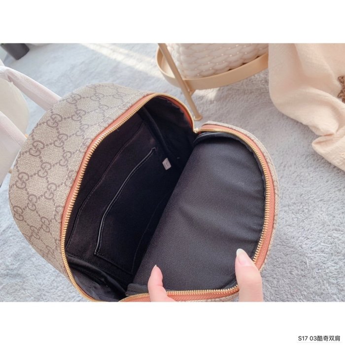 2021SS新作Gucci グッチ レディースリュックスーパーコピー