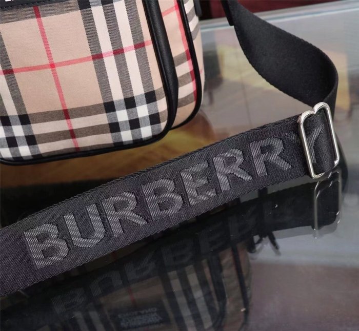 2020SS新作 Burberry バーバリー メンズ ショルダーバック スーパーコピー