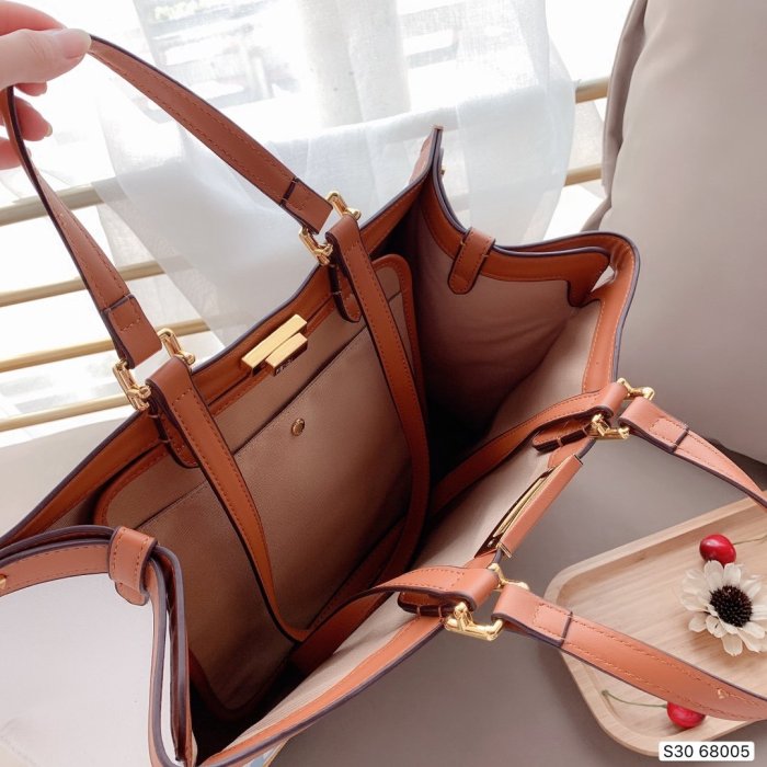 2020SS新作 FENDI フェンディ レディース ハンドバック スーパーコピー