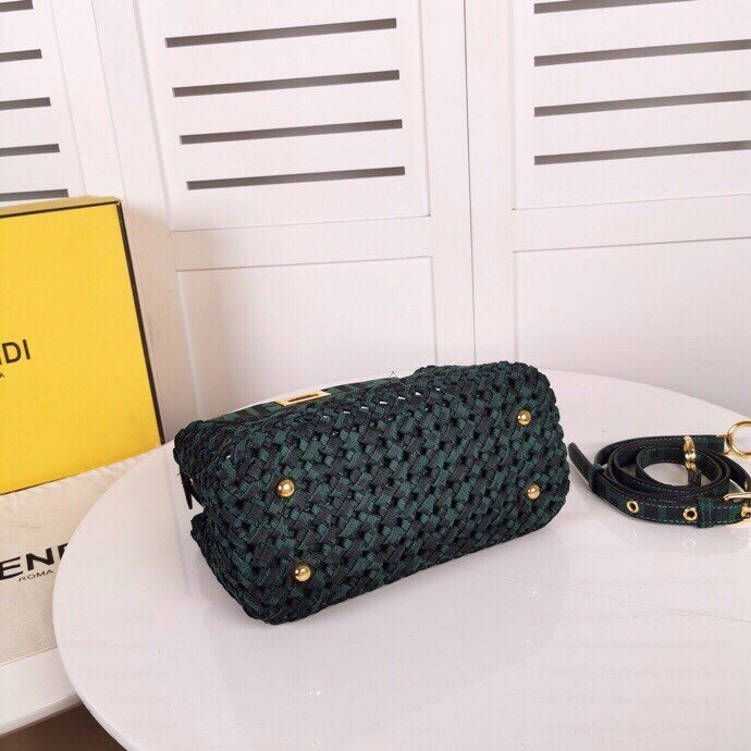 2020SS新作 FENDI フェンディ レディース ショルダーバック スーパーコピー