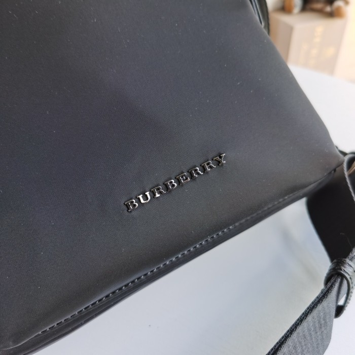 202103SS新作 Burberry バーバリー メンズ ショルダーバック スーパーコピー