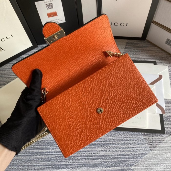 2021SS新作Gucci グッチ レディースショルダーバッグスーパーコピー