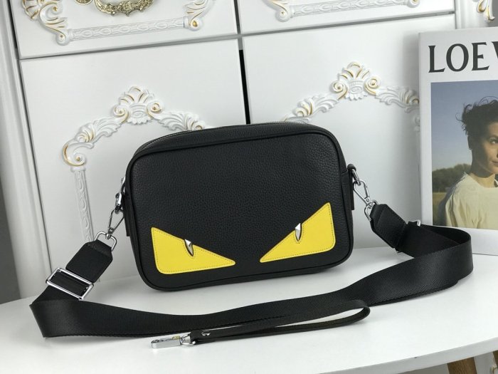 2020SS新作 FENDI フェンディ ショルダーバック スーパーコピー