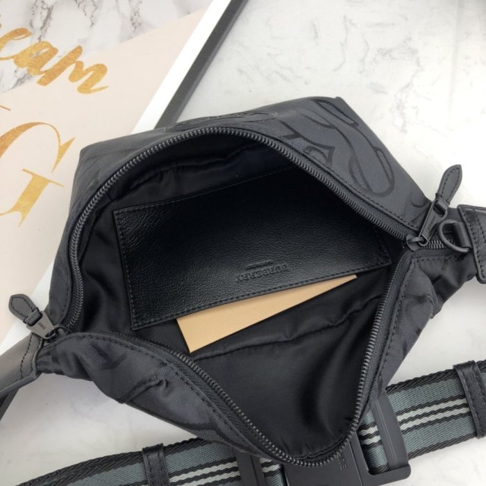 2020SS新作 Burberry バーバリー メンズ ショルダーバック スーパーコピー