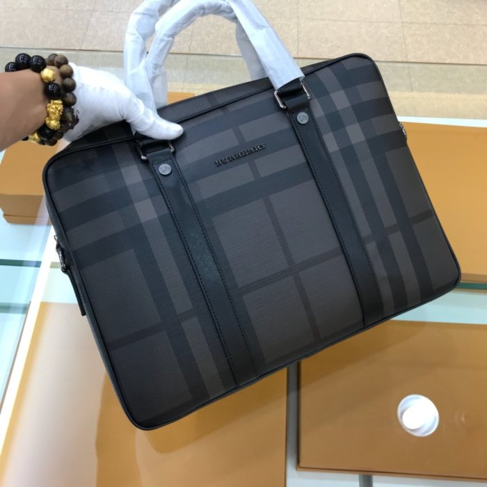 2021SS新作 Burberry バーバリー メンズ ハンドバックスーパーコピー