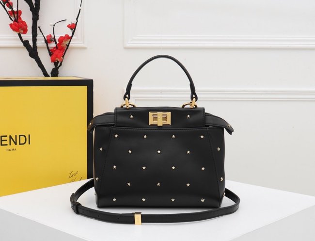 2020SS新作 FENDI フェンディ レディース ショルダーバック スーパーコピー