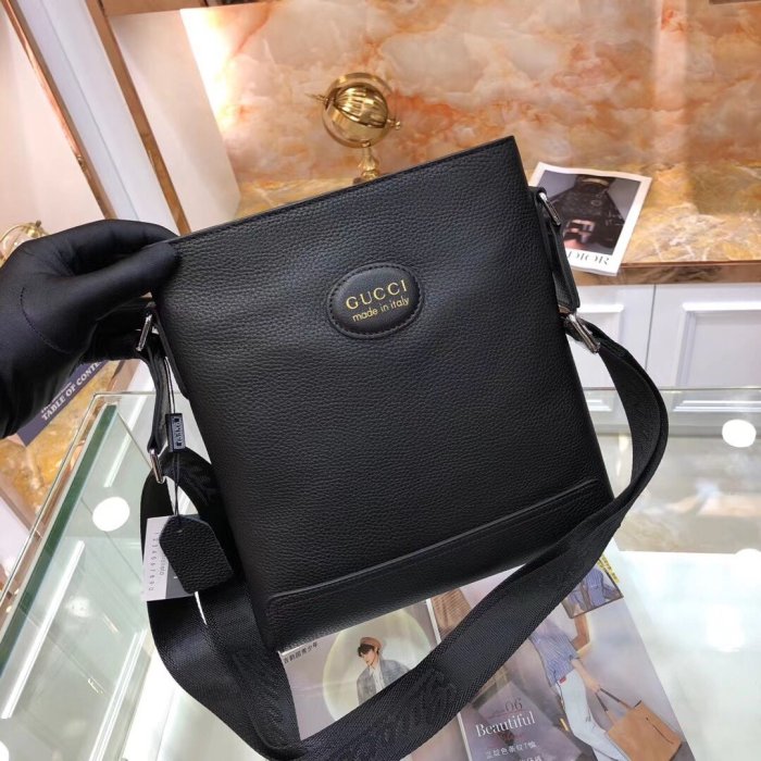 2020SS新作 Gucci グッチ メンズ ショルダーバックスーパーコピー