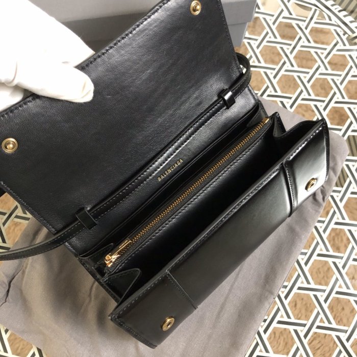 2020SS新作 Balenciaga バレンシアガ レディースショルダーバックスーパーコピー