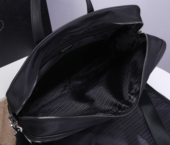 2021SS新作 メンズ Prada プラダショルダーバッグスーパーコピー
