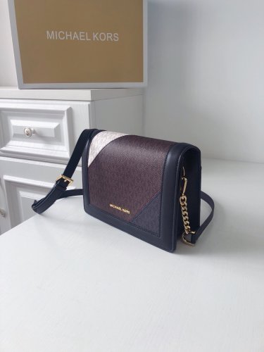 2020SS新作 MCM エムシーエム レディース ショルダーバック スーパーコピー
