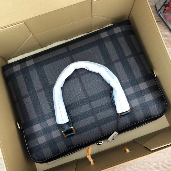 2020SS新作 Burberry バーバリー メンズ ハンドバックスーパーコピー