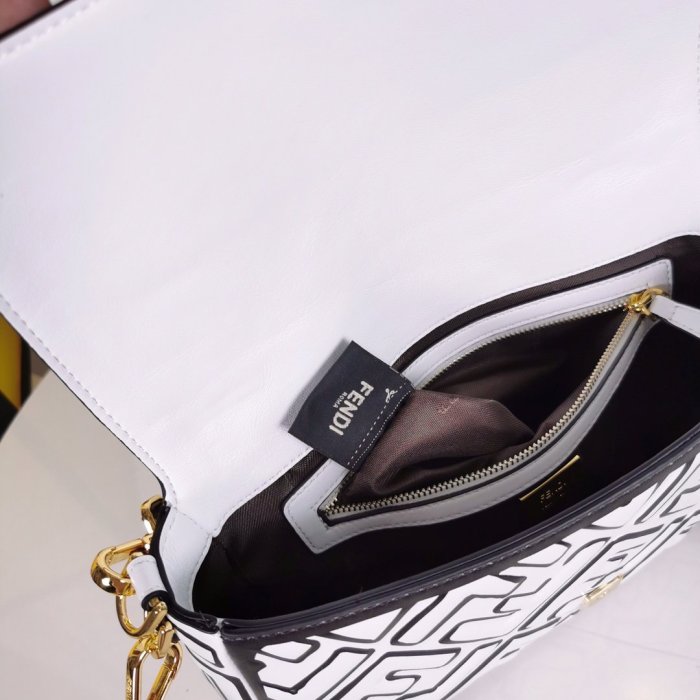 2020SS新作 FENDI フェンディ レディース ショルダーバック スーパーコピー