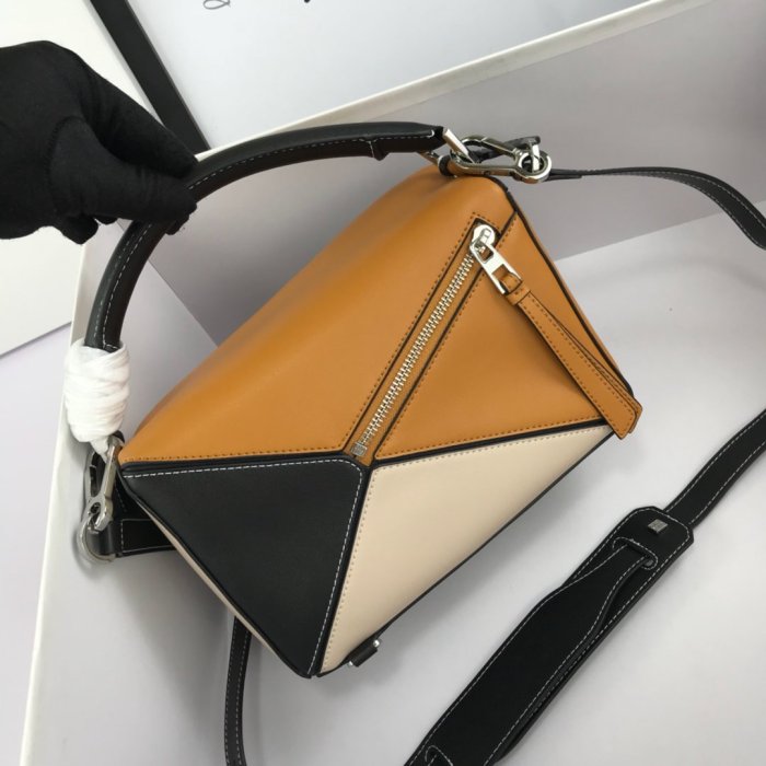 2020SS新作 Celine セリーヌ レディースショルダーバッグスーパーコピー