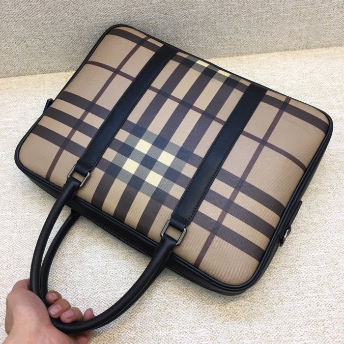 2021SS新作 Burberry バーバリー メンズ ハンドバックスーパーコピー