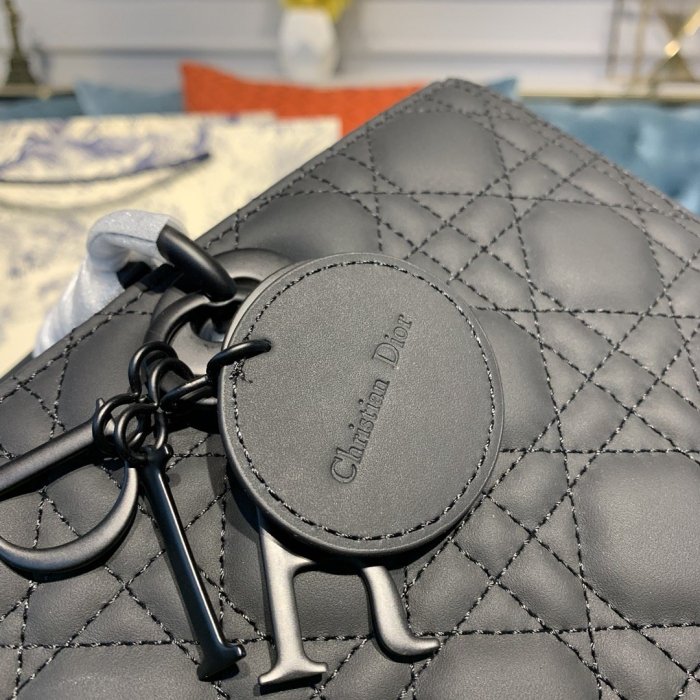 2020SS新作 Dior ディオール レディースハンドバックスーパーコピー