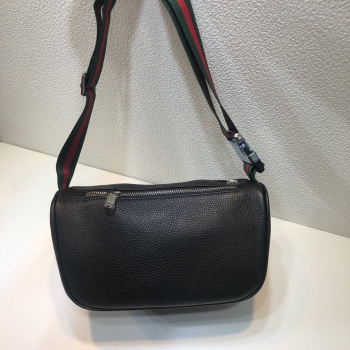 2021SS新作 Gucci グッチ メンズ ショルダーバックスーパーコピー