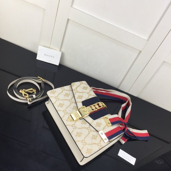 2020SS新作Gucci グッチ レディースショルダーバッグスーパーコピー