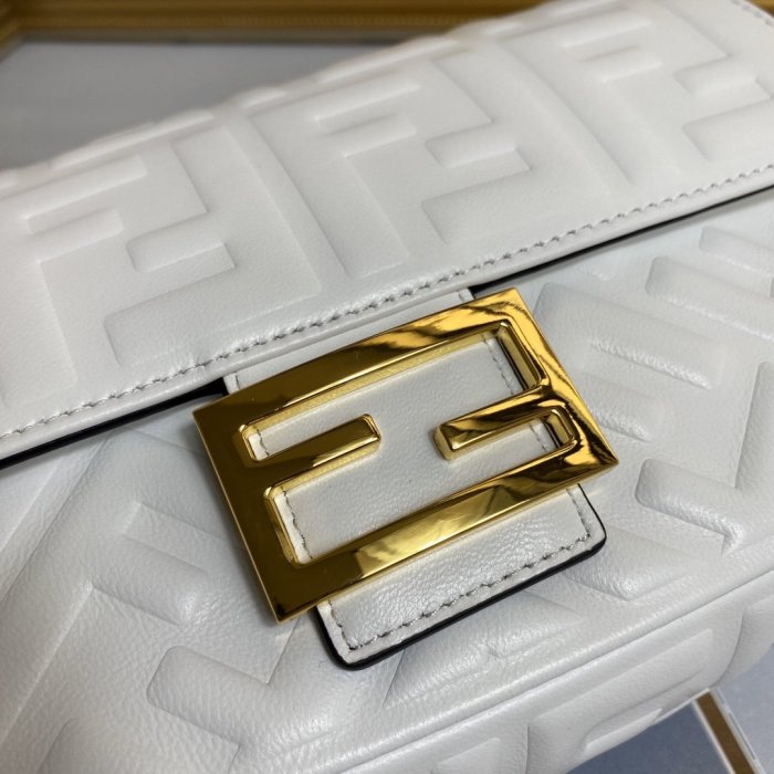 2020SS新作 FENDI フェンディ レディース ショルダーバック スーパーコピー