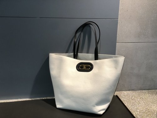 2021SS新作 Celine セリーヌ レディースショルダーバッグスーパーコピー